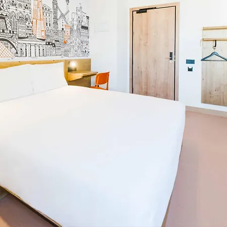 Easyhotel Centro 酒店